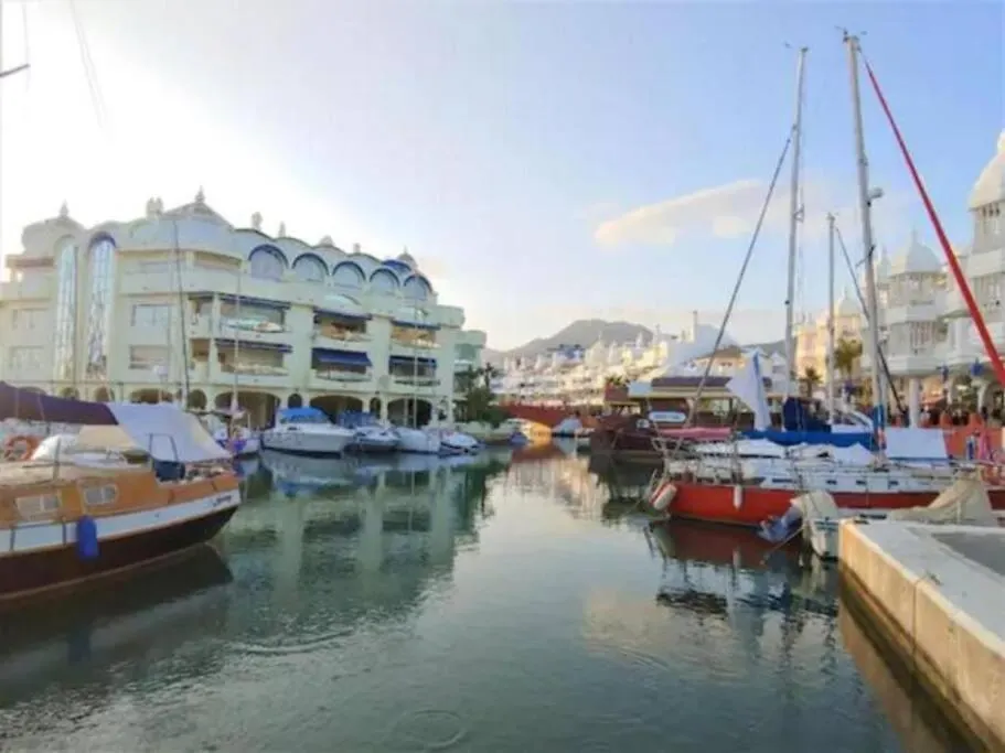 Apartment Benalmarina 105 Beachfront Your Ideal Place By The Marina Benalmadena Spain